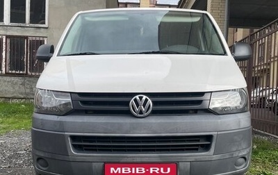 Volkswagen Caravelle T5, 2012 год, 1 550 000 рублей, 1 фотография
