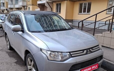 Mitsubishi Outlander III рестайлинг 3, 2012 год, 1 395 000 рублей, 1 фотография