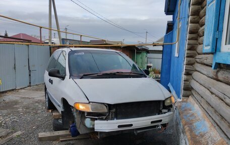 Plymouth Voyager III, 1995 год, 370 000 рублей, 2 фотография