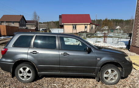 Mitsubishi Outlander III рестайлинг 3, 2005 год, 395 000 рублей, 3 фотография
