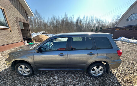 Mitsubishi Outlander III рестайлинг 3, 2005 год, 395 000 рублей, 5 фотография