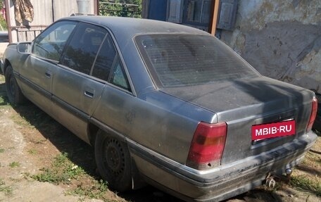 Opel Omega A, 1993 год, 70 000 рублей, 3 фотография
