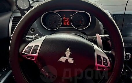 Mitsubishi Outlander III рестайлинг 3, 2008 год, 1 050 000 рублей, 2 фотография