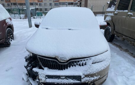Skoda Rapid I, 2017 год, 300 000 рублей, 2 фотография