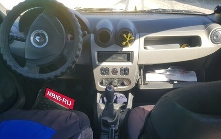 Renault Logan I, 2012 год, 260 000 рублей, 3 фотография