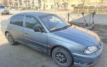 Toyota Avensis III рестайлинг, 2001 год, 150 000 рублей, 3 фотография