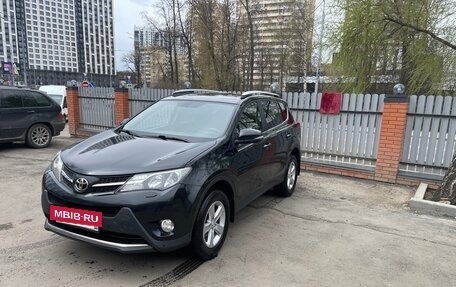 Toyota RAV4, 2014 год, 1 750 000 рублей, 2 фотография