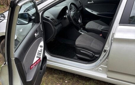 Hyundai Solaris II рестайлинг, 2012 год, 1 100 000 рублей, 11 фотография