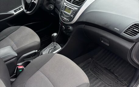 Hyundai Solaris II рестайлинг, 2012 год, 1 100 000 рублей, 16 фотография