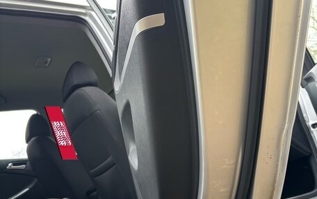 Hyundai Solaris II рестайлинг, 2012 год, 1 100 000 рублей, 21 фотография