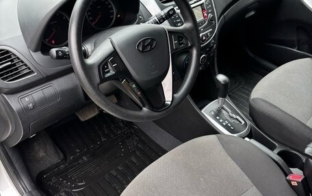 Hyundai Solaris II рестайлинг, 2012 год, 1 100 000 рублей, 15 фотография