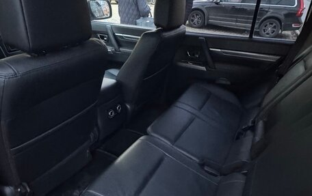 Mitsubishi Pajero IV, 2014 год, 2 850 000 рублей, 4 фотография