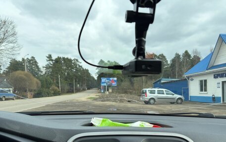 Renault Logan II, 2014 год, 715 000 рублей, 10 фотография