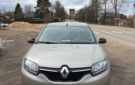 Renault Logan II, 2014 год, 715 000 рублей, 2 фотография