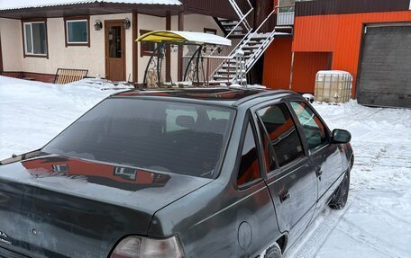 Daewoo Nexia I рестайлинг, 2001 год, 4 фотография