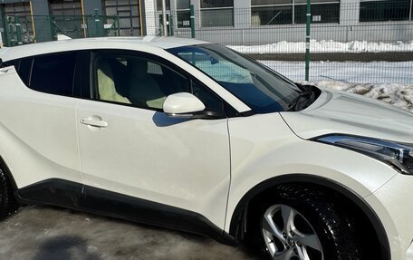 Toyota C-HR I рестайлинг, 2020 год, 2 100 000 рублей, 2 фотография