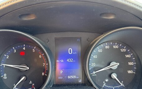 Toyota C-HR I рестайлинг, 2020 год, 2 100 000 рублей, 13 фотография