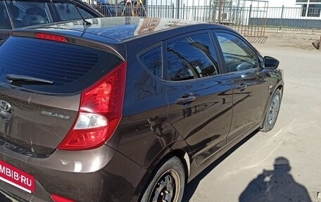 Hyundai Solaris II рестайлинг, 2014 год, 900 000 рублей, 3 фотография