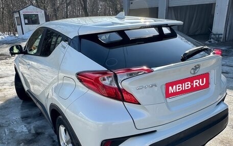 Toyota C-HR I рестайлинг, 2020 год, 2 100 000 рублей, 6 фотография