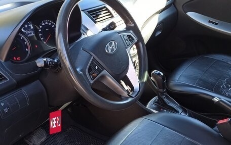 Hyundai Solaris II рестайлинг, 2014 год, 900 000 рублей, 11 фотография