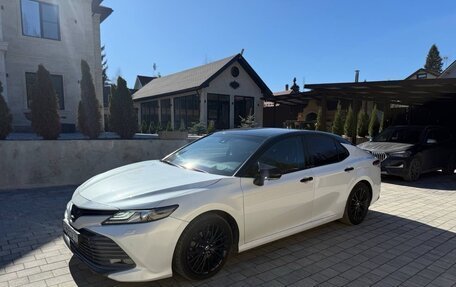 Toyota Camry, 2018 год, 2 775 000 рублей, 3 фотография