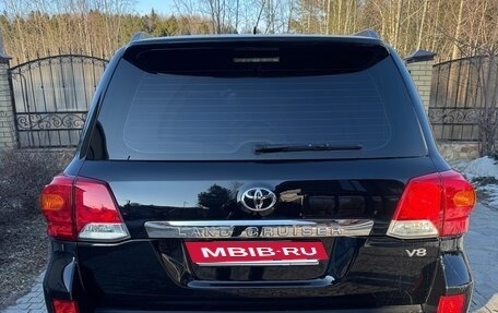 Toyota Land Cruiser 200, 2014 год, 3 680 000 рублей, 5 фотография