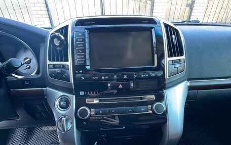 Toyota Land Cruiser 200, 2014 год, 3 680 000 рублей, 18 фотография