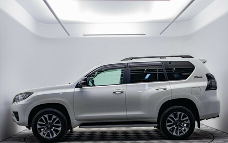 Toyota Land Cruiser Prado 150 рестайлинг 2, 2022 год, 7 020 000 рублей, 8 фотография