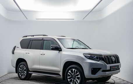 Toyota Land Cruiser Prado 150 рестайлинг 2, 2022 год, 7 020 000 рублей, 3 фотография