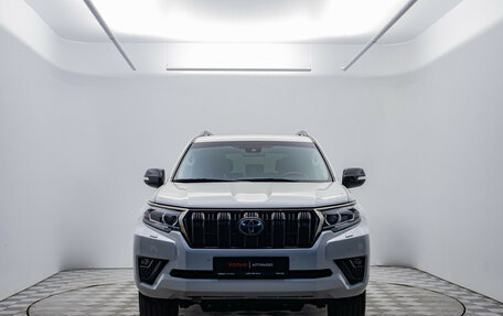 Toyota Land Cruiser Prado 150 рестайлинг 2, 2022 год, 7 020 000 рублей, 2 фотография
