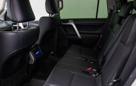 Toyota Land Cruiser Prado 150 рестайлинг 2, 2022 год, 7 020 000 рублей, 11 фотография