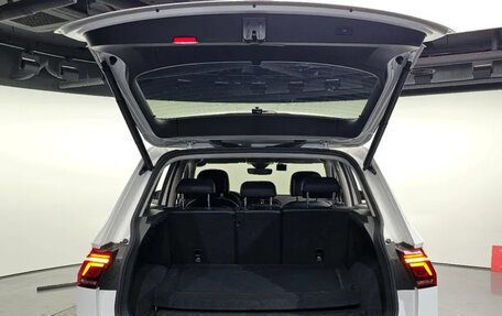 Volkswagen Tiguan II, 2022 год, 3 250 000 рублей, 12 фотография