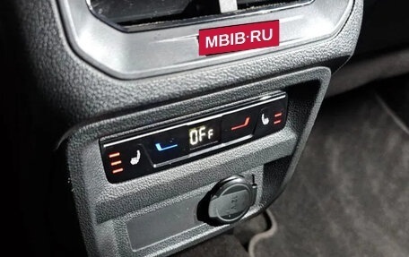 Volkswagen Tiguan II, 2022 год, 3 250 000 рублей, 10 фотография