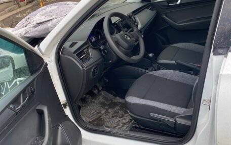 Skoda Rapid II, 2022 год, 450 000 рублей, 6 фотография