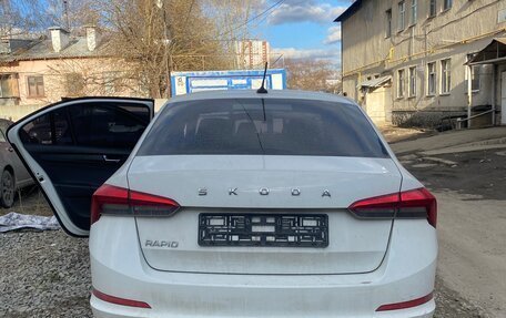 Skoda Rapid II, 2022 год, 450 000 рублей, 4 фотография