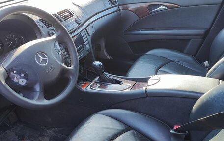 Mercedes-Benz E-Класс, 2006 год, 270 000 рублей, 6 фотография