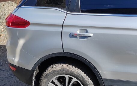 Geely Atlas I, 2018 год, 700 000 рублей, 13 фотография