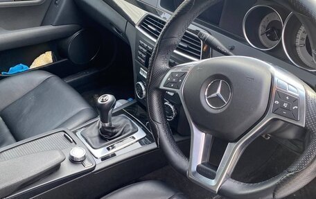 Mercedes-Benz C-Класс, 2011 год, 990 000 рублей, 9 фотография