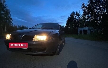 Mitsubishi Carisma I, 2001 год, 70 000 рублей, 2 фотография