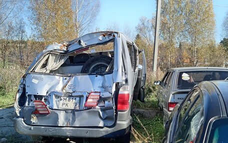 Toyota Granvia, 2000 год, 450 000 рублей, 3 фотография