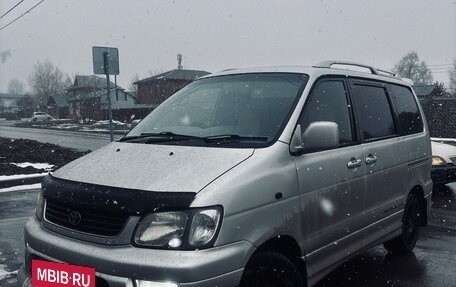 Toyota Lite Ace IV, 2001 год, 720 000 рублей, 3 фотография