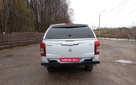 Mitsubishi L200 IV рестайлинг, 2019 год, 3 650 000 рублей, 4 фотография