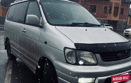 Toyota Lite Ace IV, 2001 год, 720 000 рублей, 2 фотография