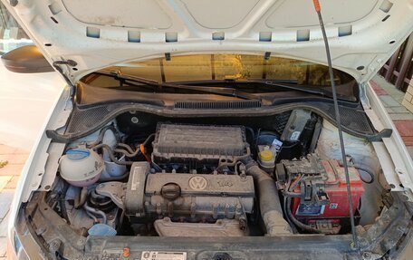 Volkswagen Polo VI (EU Market), 2011 год, 750 000 рублей, 6 фотография