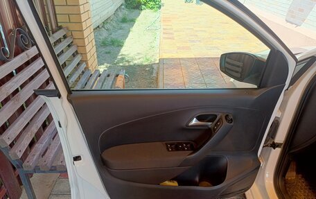 Volkswagen Polo VI (EU Market), 2011 год, 750 000 рублей, 8 фотография