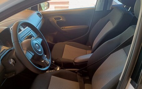 Volkswagen Polo VI (EU Market), 2011 год, 750 000 рублей, 9 фотография