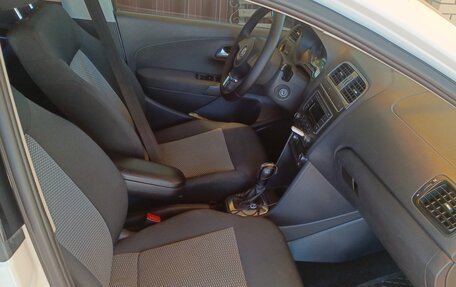 Volkswagen Polo VI (EU Market), 2011 год, 750 000 рублей, 12 фотография