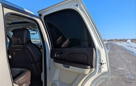 Cadillac Escalade III, 2012 год, 1 830 000 рублей, 2 фотография