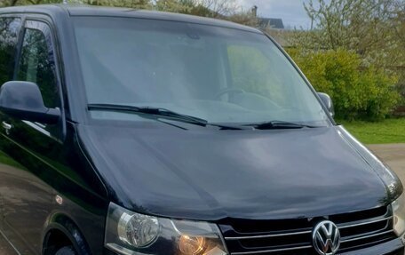 Volkswagen Multivan T5, 2010 год, 1 700 000 рублей, 1 фотография