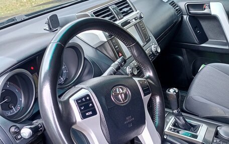 Toyota Land Cruiser Prado 150 рестайлинг 2, 2014 год, 2 950 000 рублей, 1 фотография